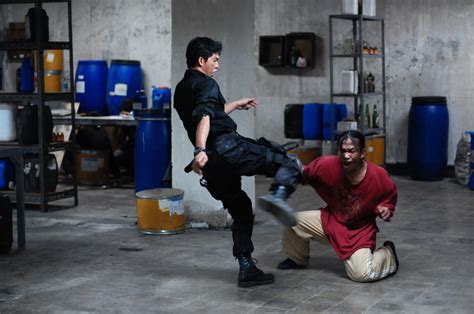 Movie Review: The Raid: Redemption (2012) - Colette Arrand