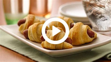 How to Make Mini Crescent Dogs Video | Classic appetizers, Crescent dog ...