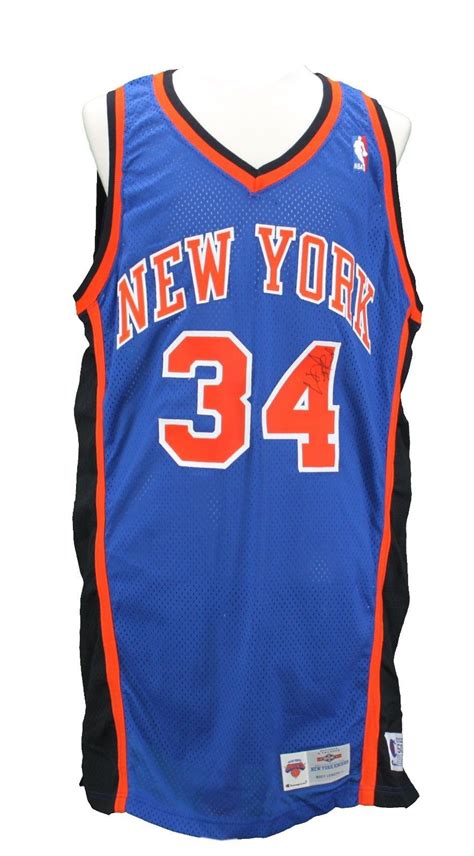 Lot Detail - Charles Oakley Game Used & Signed 96/97 New York Knicks ...