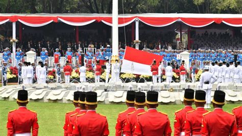 Kemeriahan HUT ke-74 Republik Indonesia di Istana Merdeka