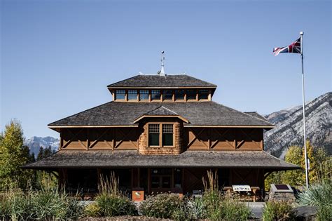 Banff Park Museum National Historic Site - Tourisme Alberta