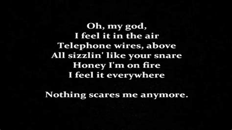 Lana Del Rey-Summertime Sadness(Lyrics)(HD) - YouTube