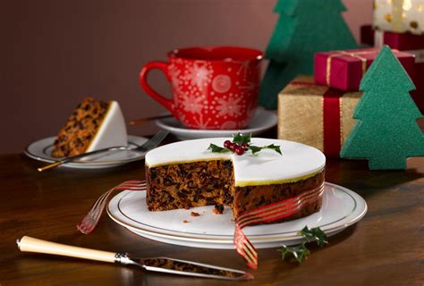 Gluten-free Christmas cake | Baking Recipes | GoodTo