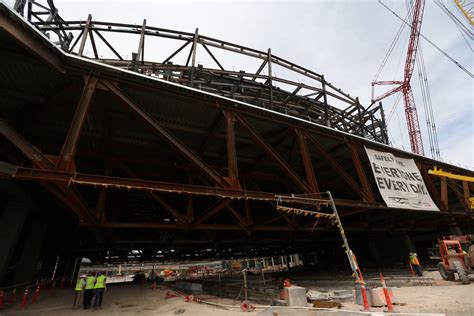 Las Vegas Raiders stadium not damaged by earthquake, official says — VIDEO | Allegiant Stadium ...