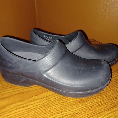 Crocs Dual Comfort Black Clogs Nursing Work Non-Slip… - Gem