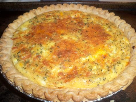 Perfect Brunch Quiche with Pillsbury Deep Dish Pie Crust | Mama Harris ...