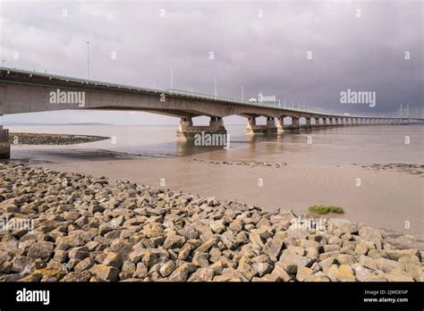 aerial view o the prince of wales bridge spanning the river severn ...