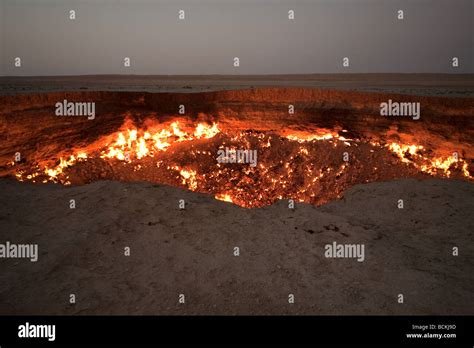 Darvaza gas crater Stock Photo - Alamy