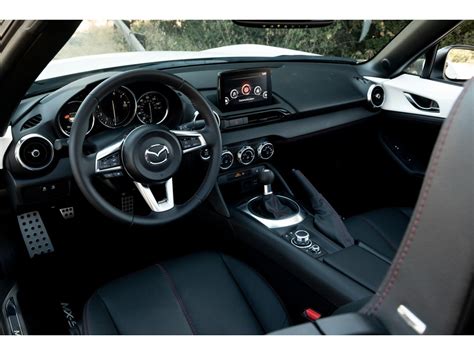 2023 Mazda MX-5 Miata: 32 Interior Photos | U.S. News