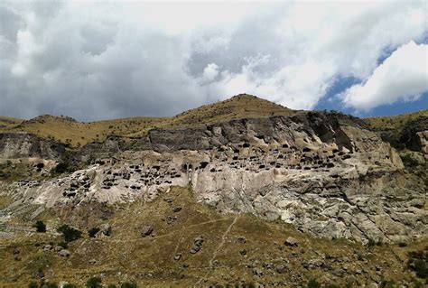 10 Things You Should Know About Vardzia Cave Monastery — Curiosmos