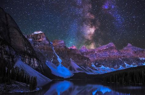 Minuit, Milkyway and Moraine. Valley of ten peaks, Magical sky, Lake ...