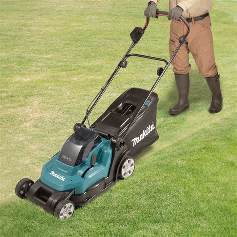 Makita DLM432Z Cordless Lawn Mower 430mm (17″) 18V x2 (36V) LXT® Li-Io ...