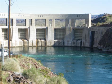 Rauhala Ramblers: Parker Dam, Emerald Cove RV park. Lake Havasu