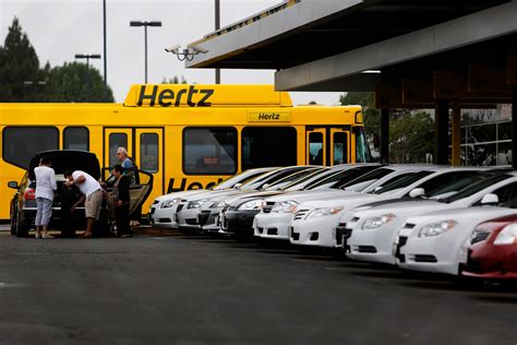 Hertz’s Shares Tumble 23% After Profit Misses Estimates - Bloomberg