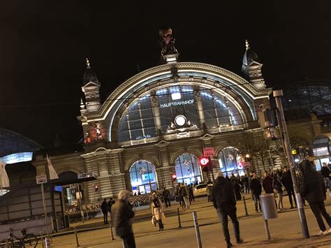 Frankfurter Hauptbahnhof | Hauptbahnhof, Bahnhof, Frankfurt