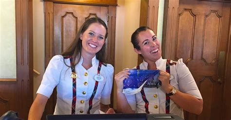 10 Things You Should Ask Your Disney Resort Hotel Cast Member | How To Disney