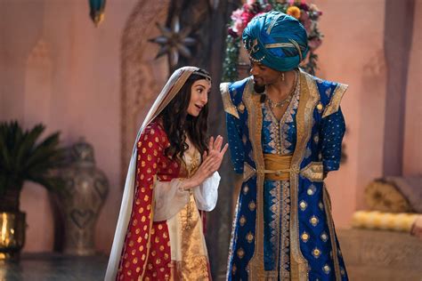 Bild zu Will Smith - Aladdin : Bild Will Smith, Nasim Pedrad, Naomi Scott - Foto 115 von 325 ...