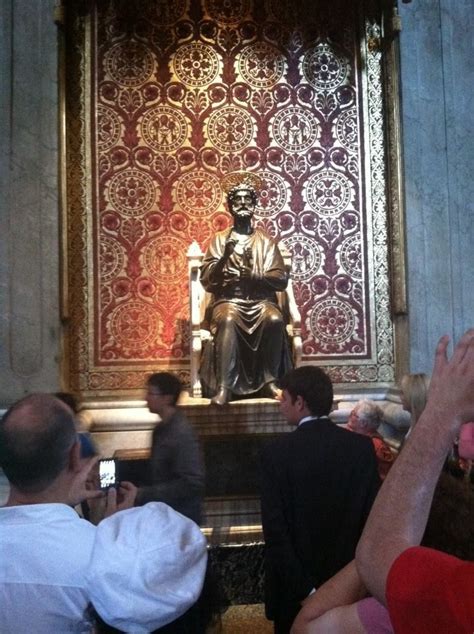 Statue of St. Peter in the Vatican | Places to travel, Statue, Vatican