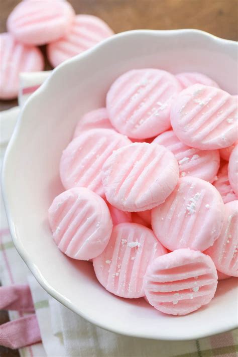 Cream Cheese Mints Recipe {Wedding Mints} | Lil' Luna