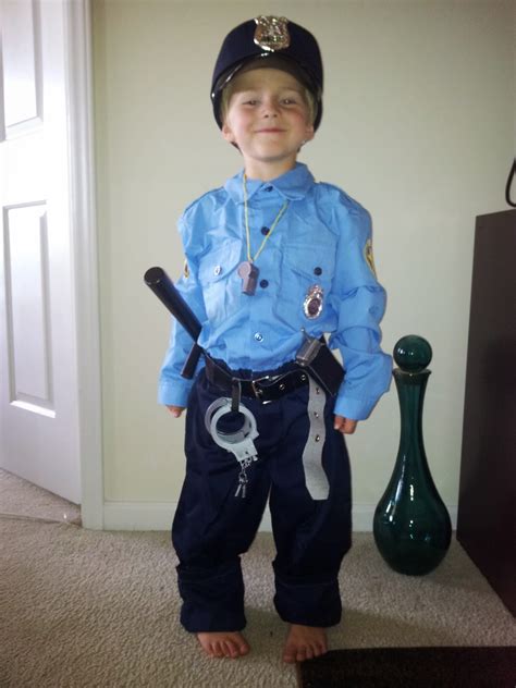 Mom's Thumb Reviews: Jr. Police Officer Costume for Kids