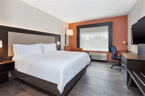 HOLIDAY INN EXPRESS & SUITES JERSEY CITY - HOLLAND TUNNEL $190 ($̶2̶3̶4̶) - Updated 2023 Prices ...