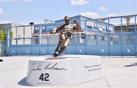 Jackie Robinson Memorial | United States | Branly Cadet Sculptor