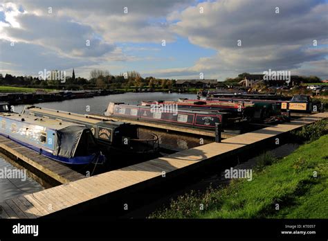 Narrowboats in Great Haywood marina, Staffordshire, England, UK Stock Photo - Alamy