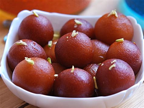 Gulab Jamun: Hot-Scented Balls For The Sweetest Tooth This Winter