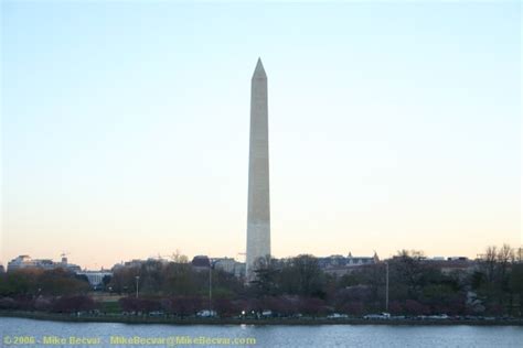 Cherry Blossoms 2006: Monuments and Memorials Photos at MikeBecvar.com