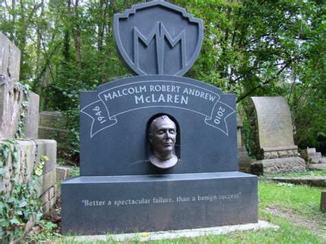 Celebrity graves in England - Dean Goodman