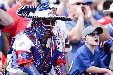 13 Pictures That Show How Crazy and Loyal Buffalo Bills Fans Are