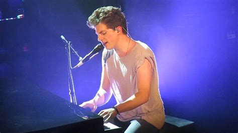 Charlie Puth - See you again (Live Le Trianon Paris mai 2016) - YouTube