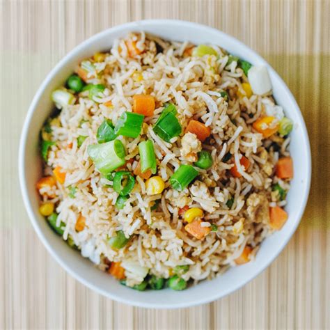 Quick and Easy: Chinese Egg Fried Rice with Veggies | The Law Student Diary