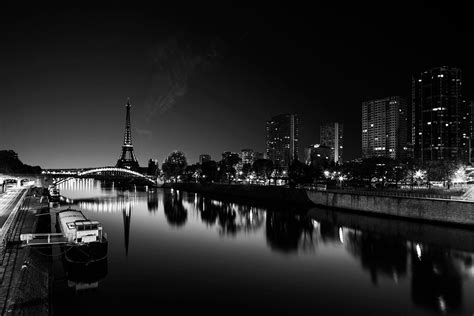 Black and White Paris Wallpaper - WallpaperSafari