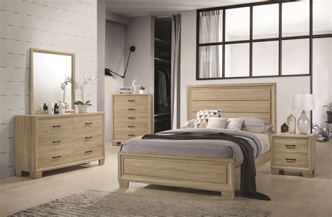 Coaster Furniture Vernon 4-Piece Panel Bedroom Set in White Washed Oak