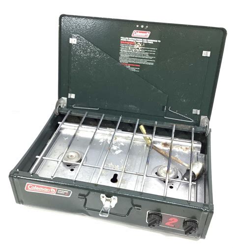 Lot - Coleman 2 Burner Propane Stove