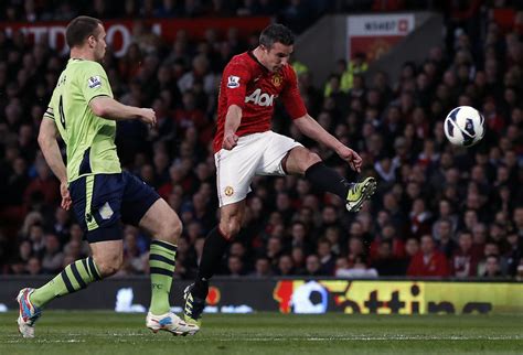 Robin Van Persie Goal Video: Manchester United Forward Scores ...