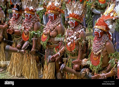 Papua New Guinea, Western Highlands Province, Mt. Hagen Cultural Show Stock Photo - Alamy