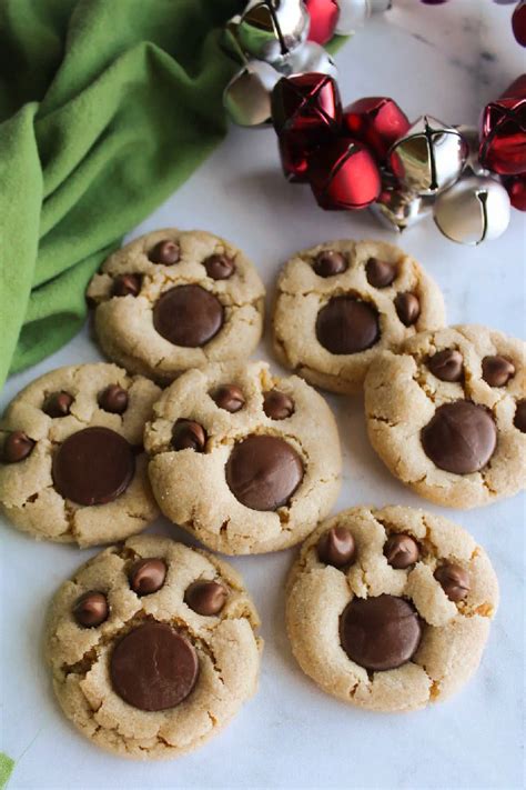 Peanut Butter Paw Print Cookies - Cooking With Carlee