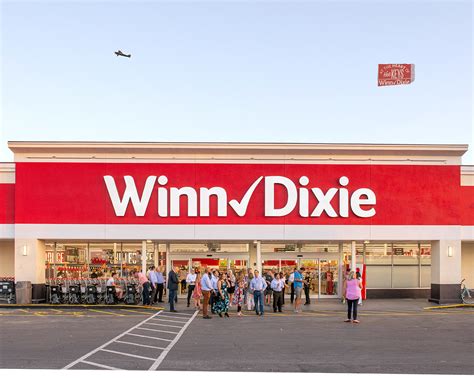 Winn-Dixie re-opens in Marathon - Florida Keys Weekly Newspapers