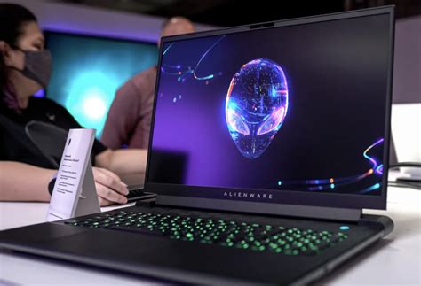 This Alienware gaming laptop with an RTX 4090 is $800 off today