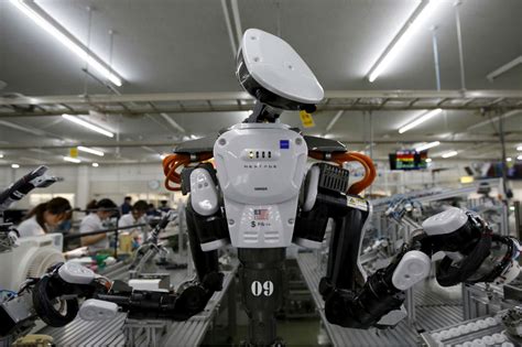 Pandemic speeds labor shift from humans to robots: WEF survey | ABS-CBN News