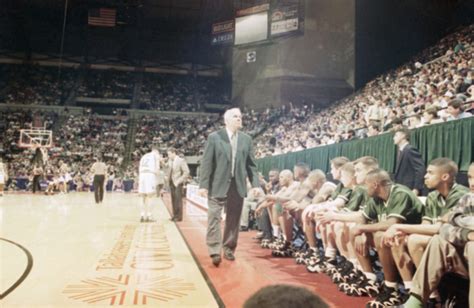 Beloved former Michigan State coach Jud Heathcote dies at age 90 - Yahoo Sports