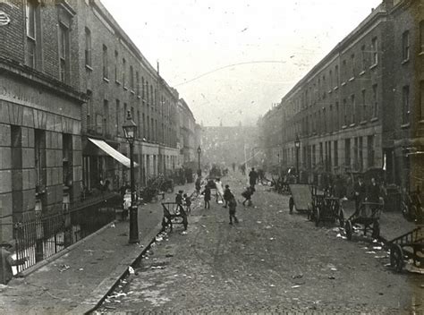 The Streets of Old London ~ Vintage Everyday