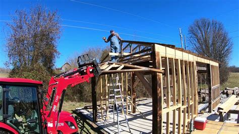 Installing Trusses On The Timber Frame Workshop - YouTube