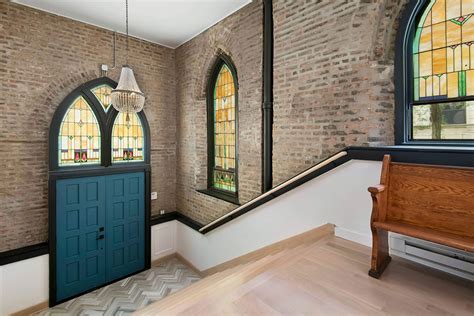 Converting Churches into Homes: 12 Renovations for the Soul