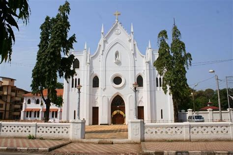 20 Stunning Churches In Goa | TravelTriangle