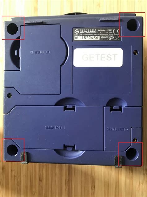 Nintendo Gamecube: disassembly and cleaning - Dreamcast.nu