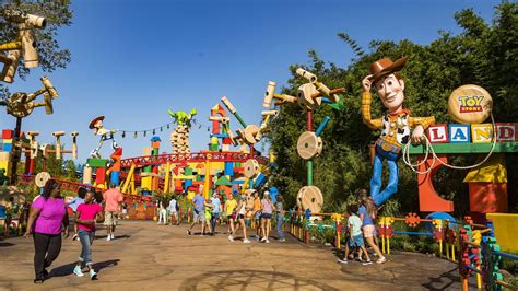 Disney World's Toy Story Land is opening—These photos make it look amazing