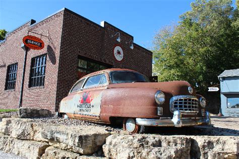 Antique Archaeology — American Pickers - LeClaire, Iowa